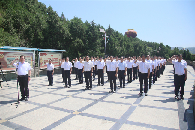 5——黨建引領(lǐng) 激活企業(yè)發(fā)展“新動(dòng)能” _副本.jpg