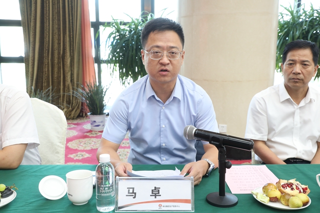 2.小莊礦黨委書記馬卓.JPG