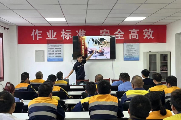 安全宣講_副本.jpg