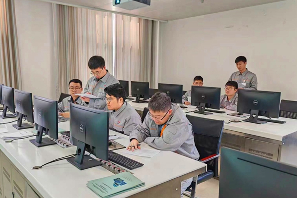 外出培訓(xùn)_副本.jpg