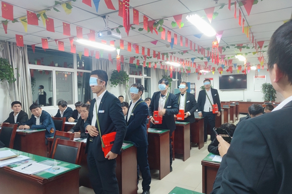 檢查自救器熟練掌握_副本.jpg