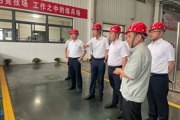 現(xiàn)場參觀_副本.jpg