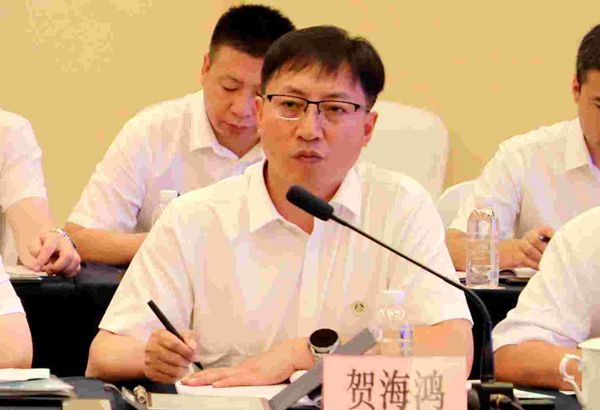 8——彬長礦業副總經理賀海鴻匯報工程實驗方案_副本.jpg