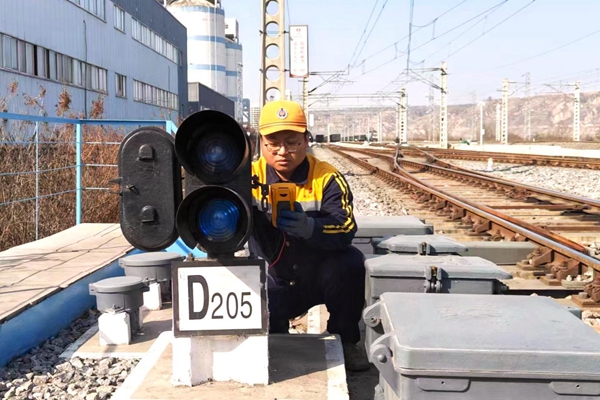 鐵路信號機檢測作業_副本.jpg