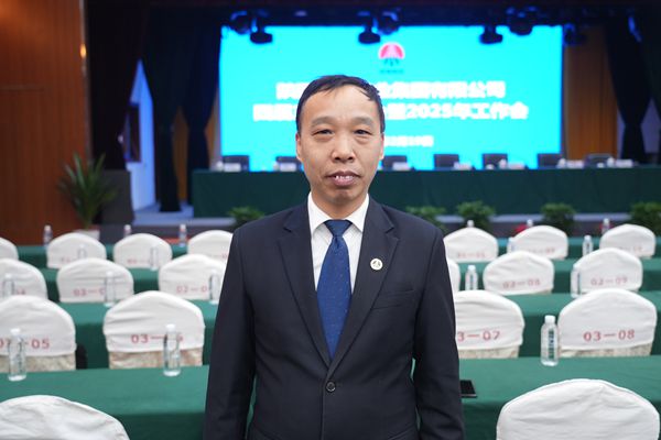 劉建斌_副本.jpg
