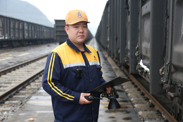 王坤（2）_副本.jpg