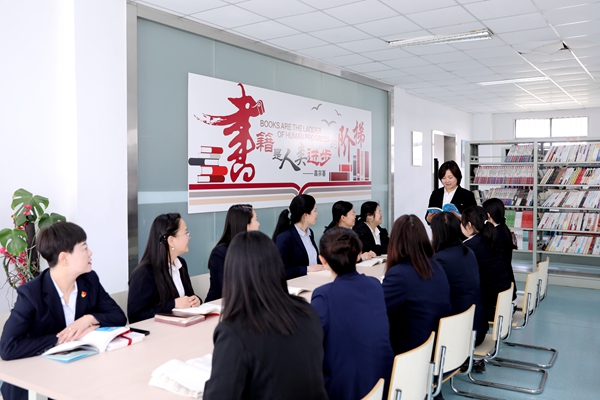 服務(wù)中心.jpg