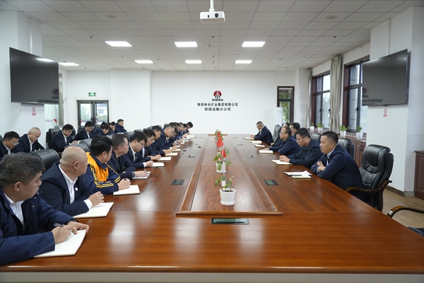 召開調度例會_副本.jpg