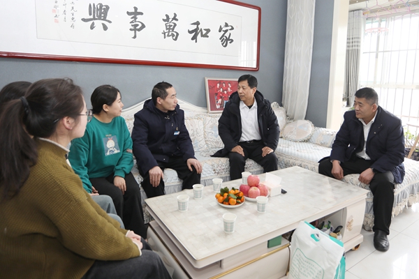 傅書記1.jpg