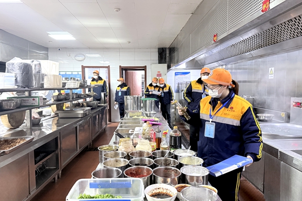 檢查食堂_副本.jpg