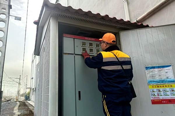 檢查箱變配電室_副本.jpg
