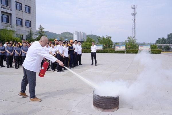消防現場演示_副本.jpg